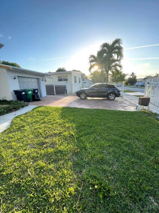 Modern Miami Oversized 3 Bedroom In Central Location Dış mekan fotoğraf