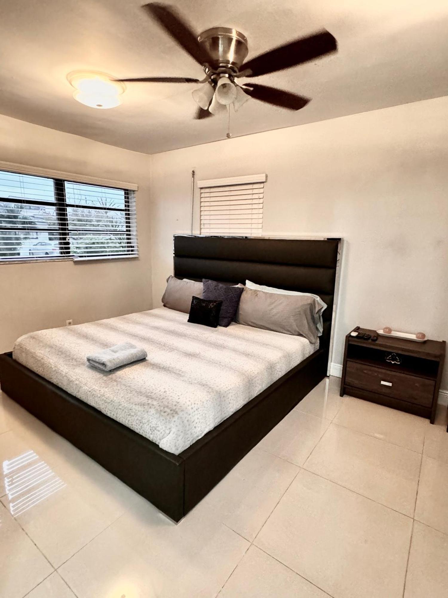 Modern Miami Oversized 3 Bedroom In Central Location Dış mekan fotoğraf