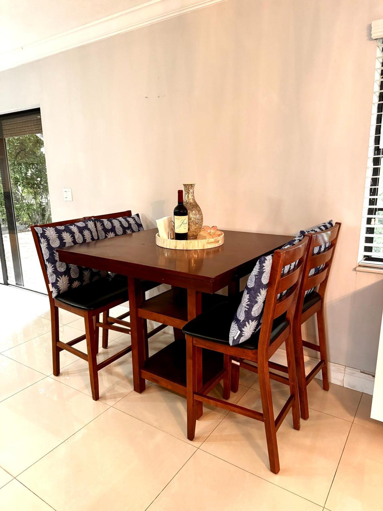 Modern Miami Oversized 3 Bedroom In Central Location Dış mekan fotoğraf